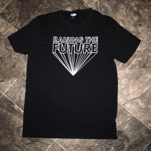 Men’s old navy shirt small